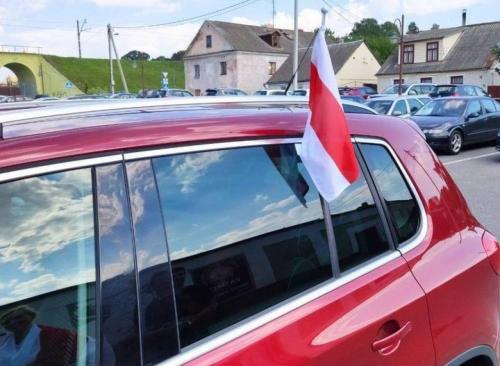 В Гродно осудили программиста, у которого забрали Tiguan за бело-красно-белые флаги и Цоя