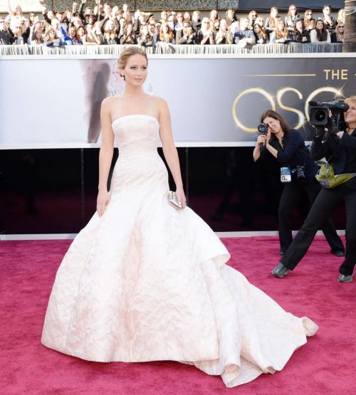 Самые дорогие платья за всю историю премии «Оскар»