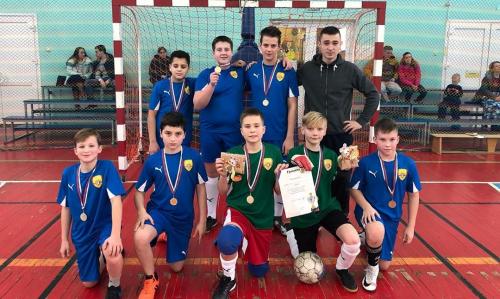 Юноши из Краснопахорского одержали победу в турнире по мини-футболу