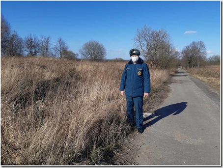 В Калининградской области спасатели патрулируют сельские территории, пытаясь предотвратить палы травы