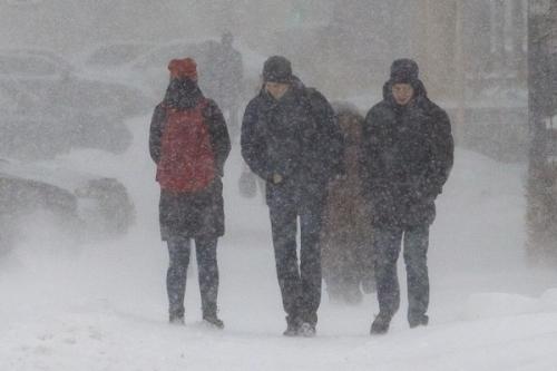 Снег, ветер, метели: штормпрогноз на 25 декабря в Алтайском крае