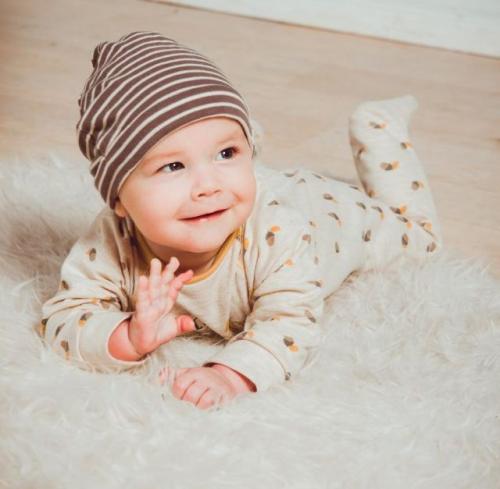 Выбираем одежду для новорожденного: 7 практичных советов