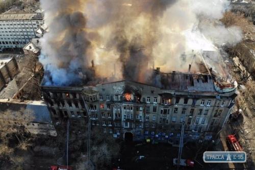 Заместителя директора сгоревшего в Одессе колледжа отправили в СИЗО
