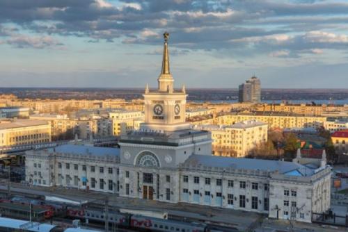 В Волгограде началась продажа билетов на поезд в Крым